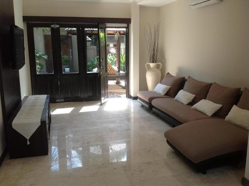 Villa Indah Kuta Royal - Private Pool - Optic Fiber High Speed Internet 외부 사진